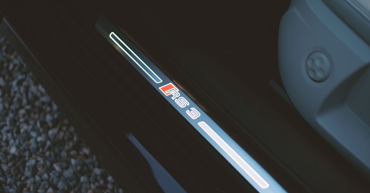 Audi car key fob — Toronto Iron Key Locksmith