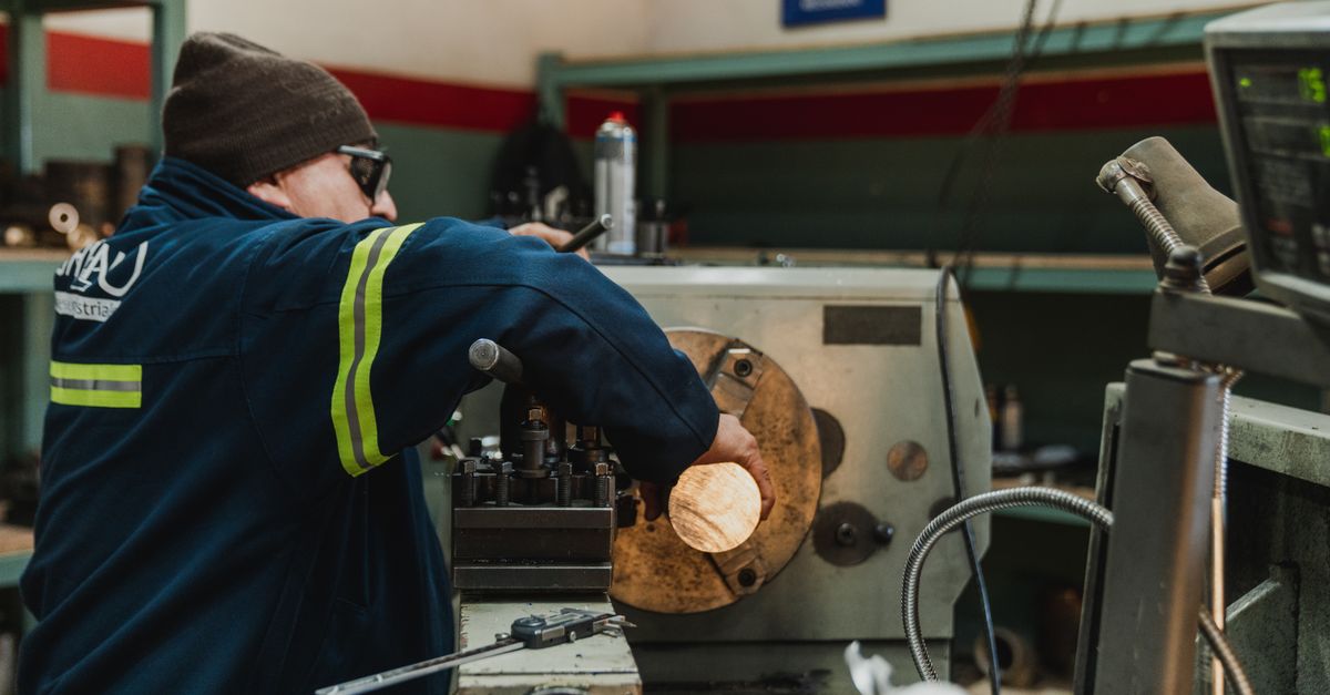 locksmith service technician — Toronto Iron Key Locksmith