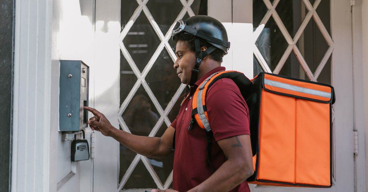 locksmith service technician — Toronto Iron Key Locksmith