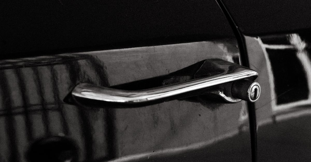 On-Site Car Key Replacement Across Toronto — We Come to You — Toronto Iron Key Locksmith